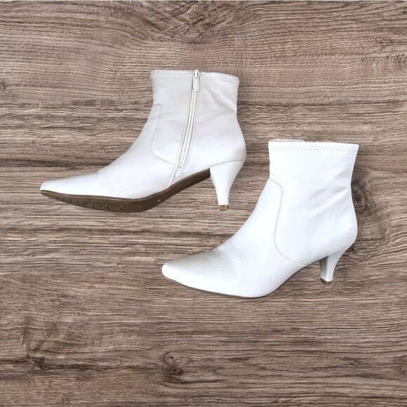 IMPO Nixxie White Stretch Ankle Short Cropped Bootie Boots Shoes Heels Size 7 - Picture 6 of 10